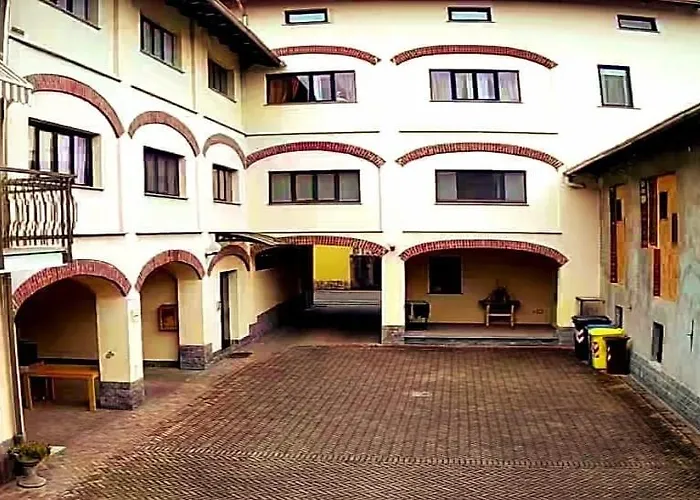 Corte Cacciatori شقة